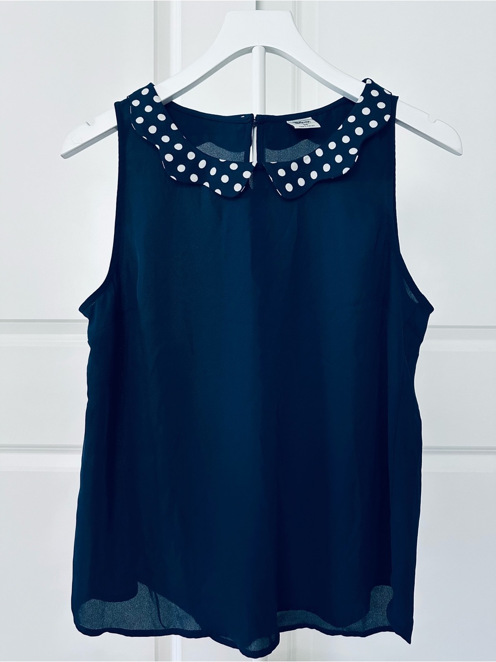 Women’s Disney by Lauren Conrad Sleeveless Blouse with Peter Pan Collar Size M